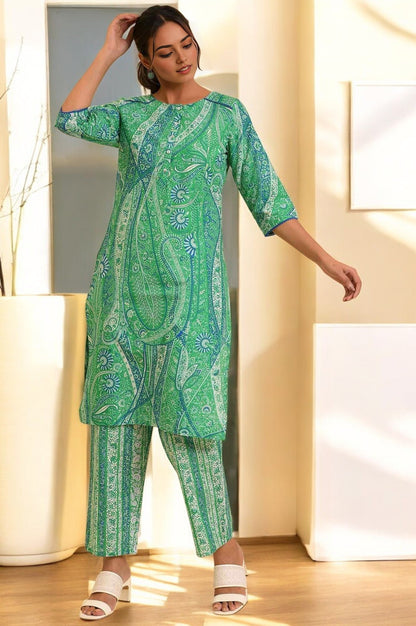 W for Woman Green Paisley Print Play Pure Cotton Straight Kurta and Straight Pants Co-ord Set
