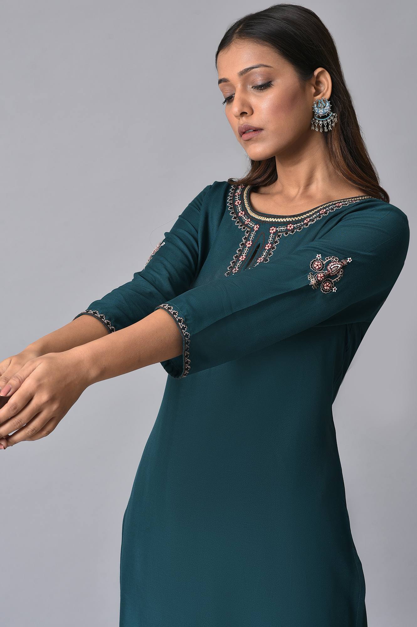 W for Woman Teal Embroidered kurta Set