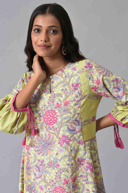 W for Woman Green Printed Godget Summer Dress With Pink Tights