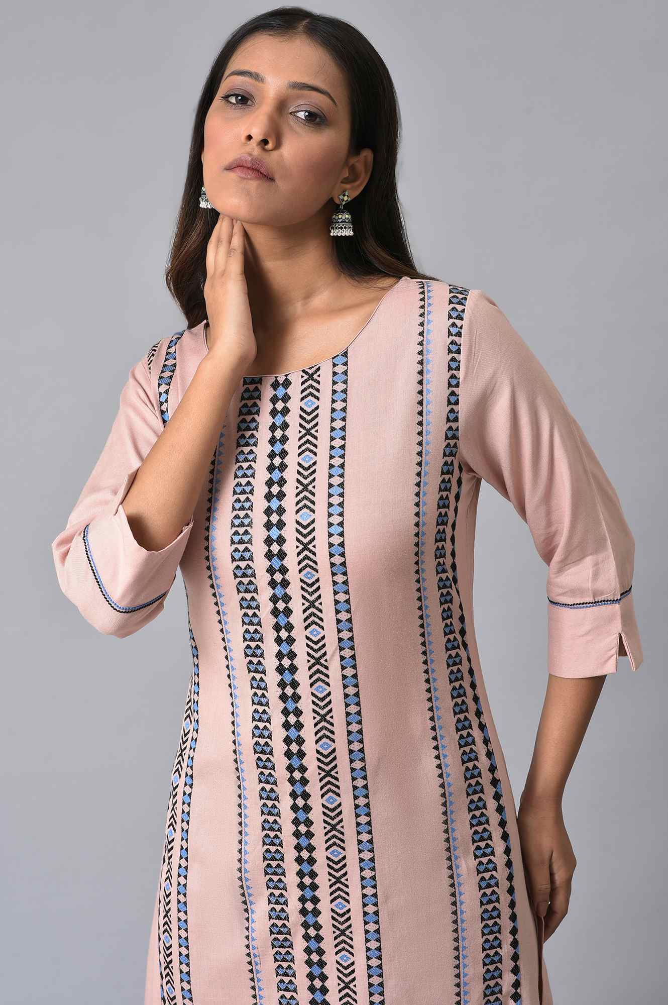 W for Woman Pink Printed kurta Set