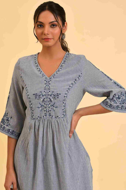 W for Woman Blue Embroidered kurta & Pants Co-Ord Set