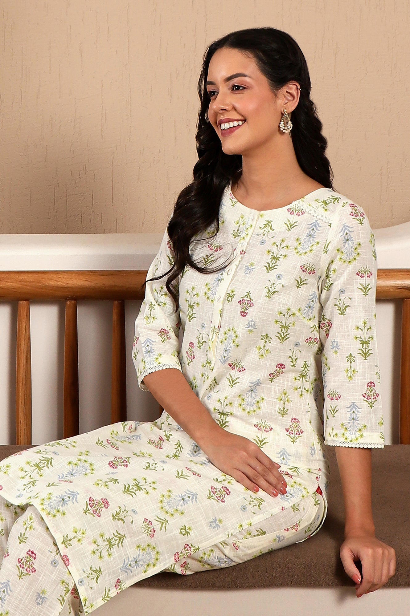 W for Woman White Floral Printed Pure Cotton Straight Kurta and Pants Co-ord Set