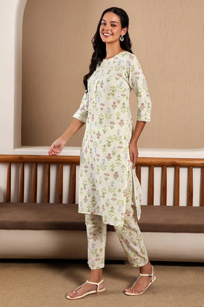 W for Woman White Floral Printed Pure Cotton Straight Kurta and Pants Co-ord Set