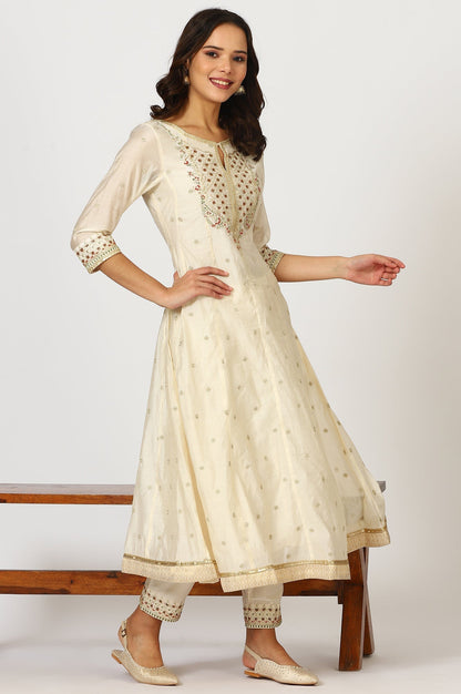 W for Woman Off-White Dori Embroidered Flared Kurta, Pants and Jacquard Dupatta