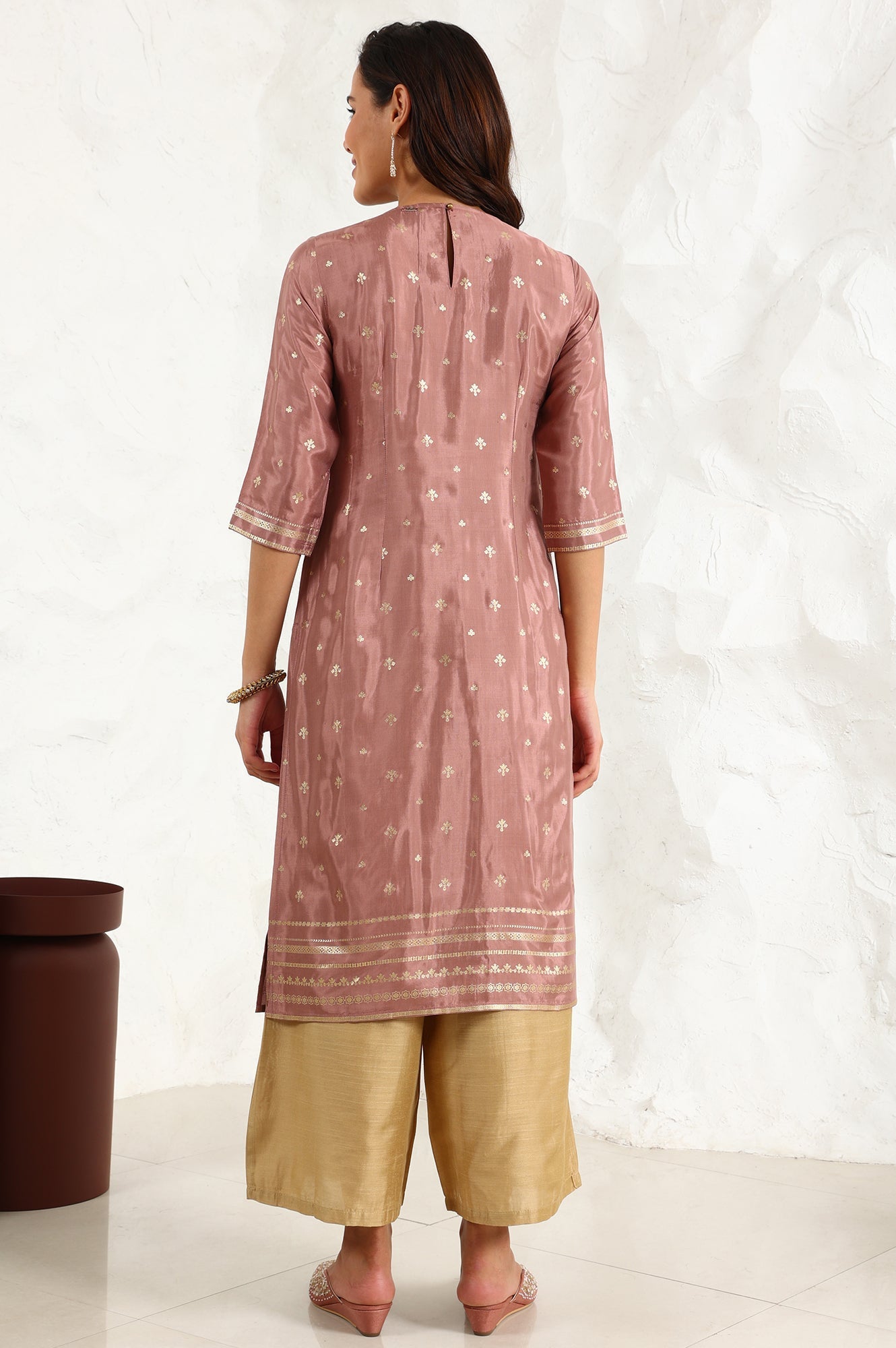 W for Woman Pink Glitter Printed Shantung Straight Kurta With Embroidered Neck