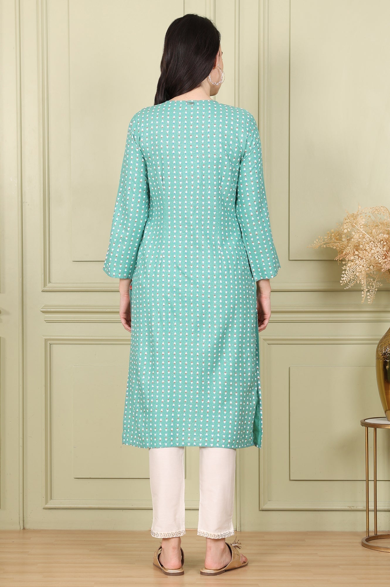 W for Woman Green Glitter Geometric Printed Rayon Straight Kurta