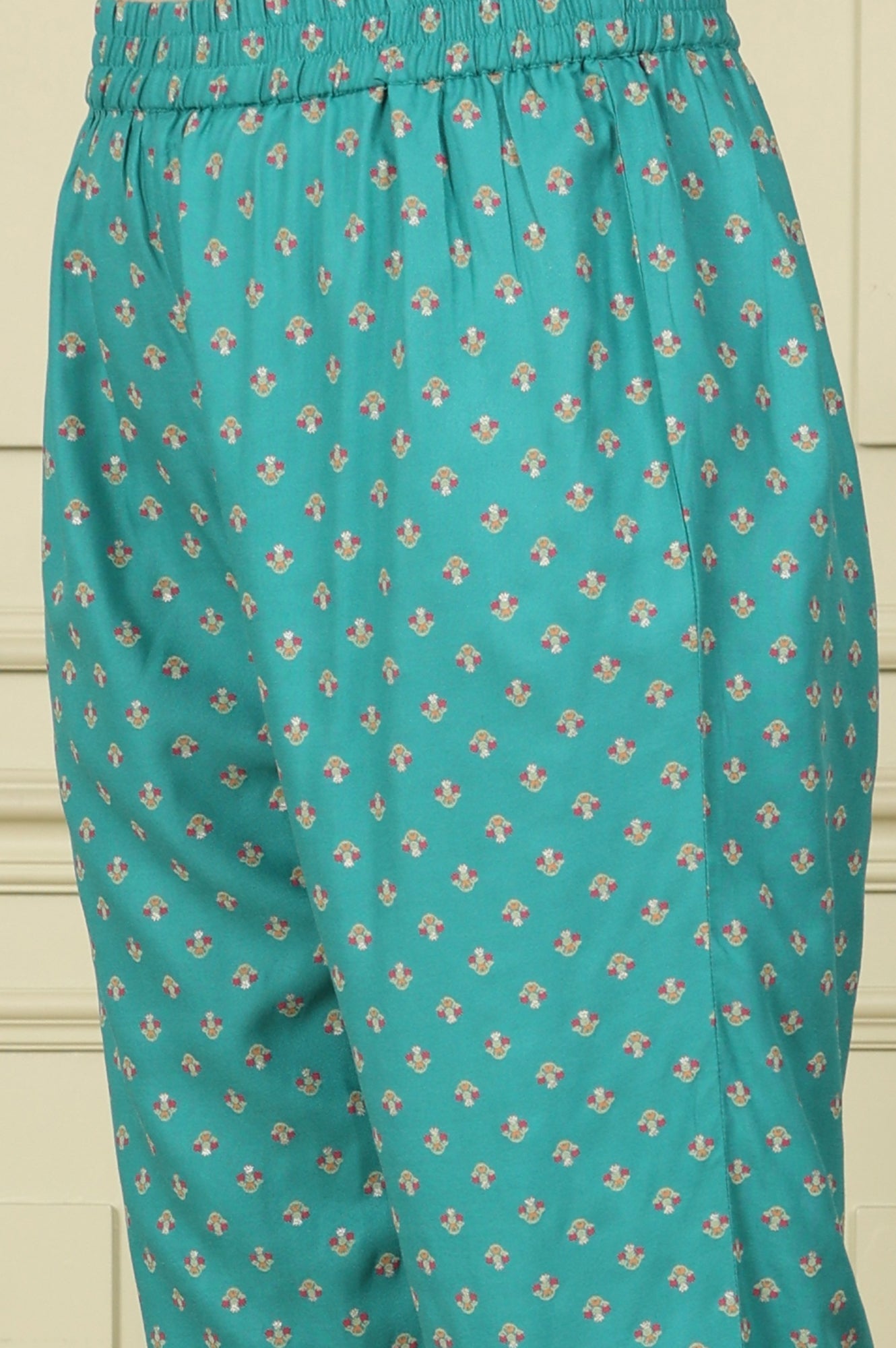 W for Woman Blue Floral Printed Flared Rayon Kurta And Straight Pants Set