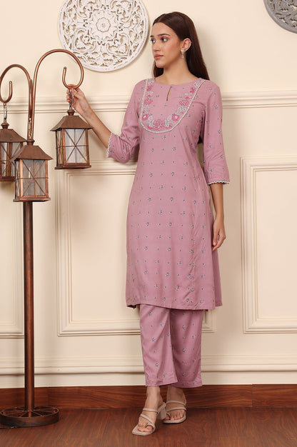 W for Woman Pink Floral Printed Thread Embroidered Rayon Kurta And Pants Co-Ord Set