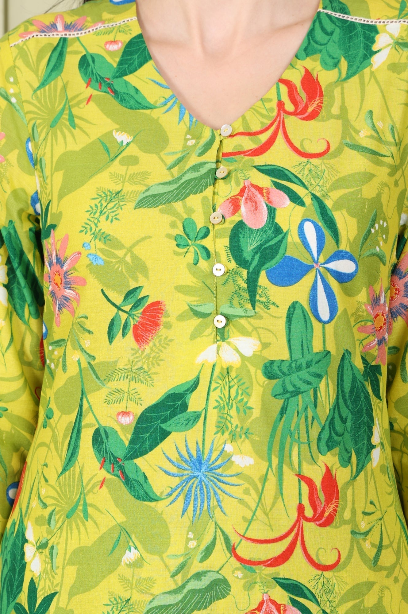 W for Woman Green Floral Printed Pure Cotton Straight Kurta And Pants Co-Ord Set