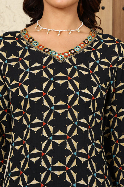 W for Woman Black Geometric Printed V-Neck Rayon Crepe Kurta With Sequin Detailing