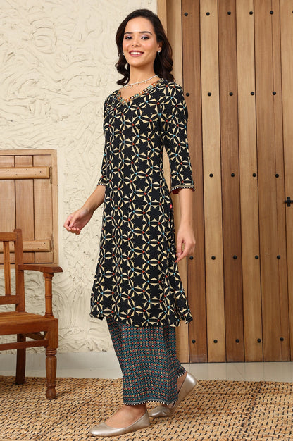 W for Woman Black Geometric Printed V-Neck Rayon Crepe Kurta With Sequin Detailing