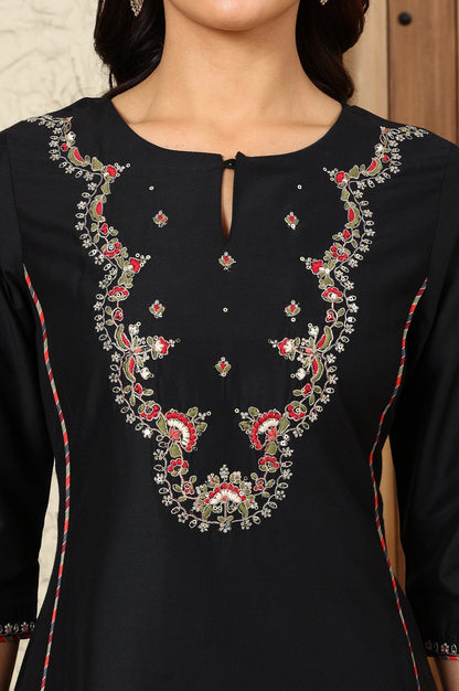 W for Woman Black Solid Dori Embroidered Festive Straight Kurta