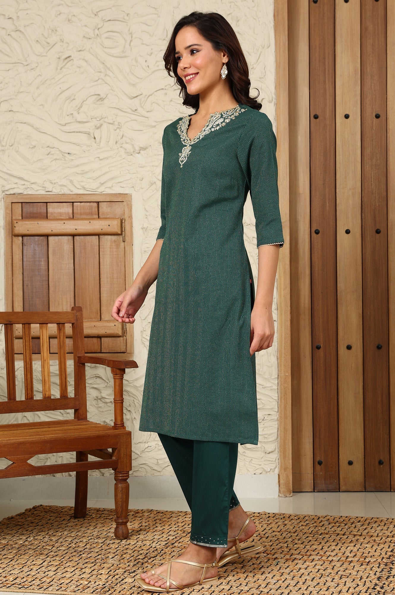 W for Woman Green Striped Yarn-Dyed Embroidered Straight Cotton Kurta