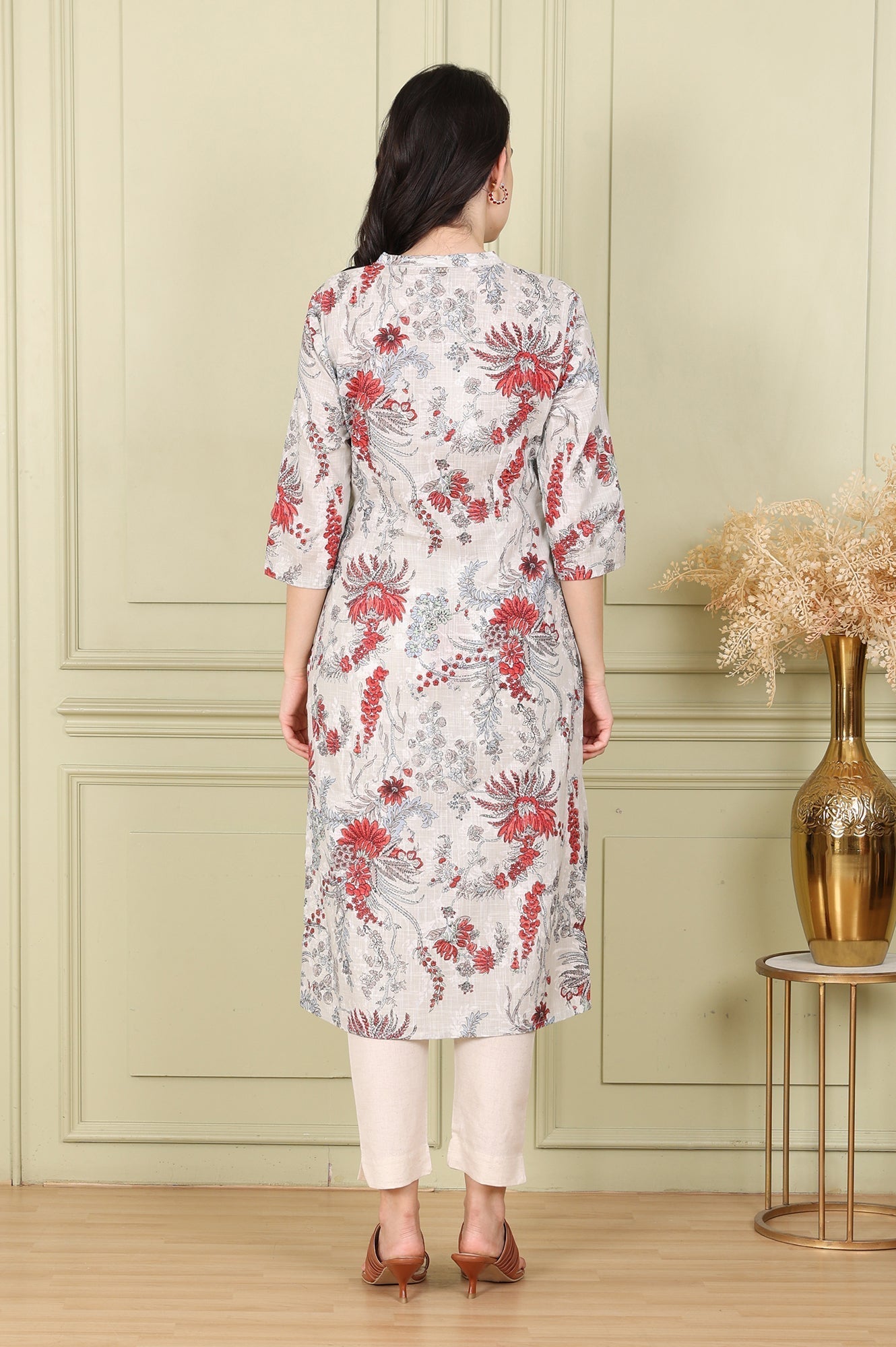 W for Woman White Floral Printed Pure Cotton Straight Kurta