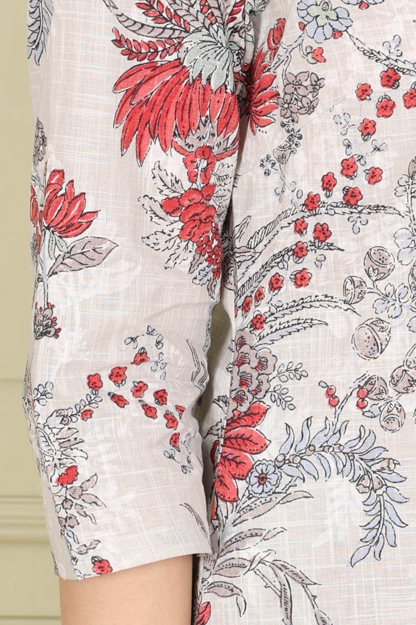 W for Woman White Floral Printed Pure Cotton Straight Kurta