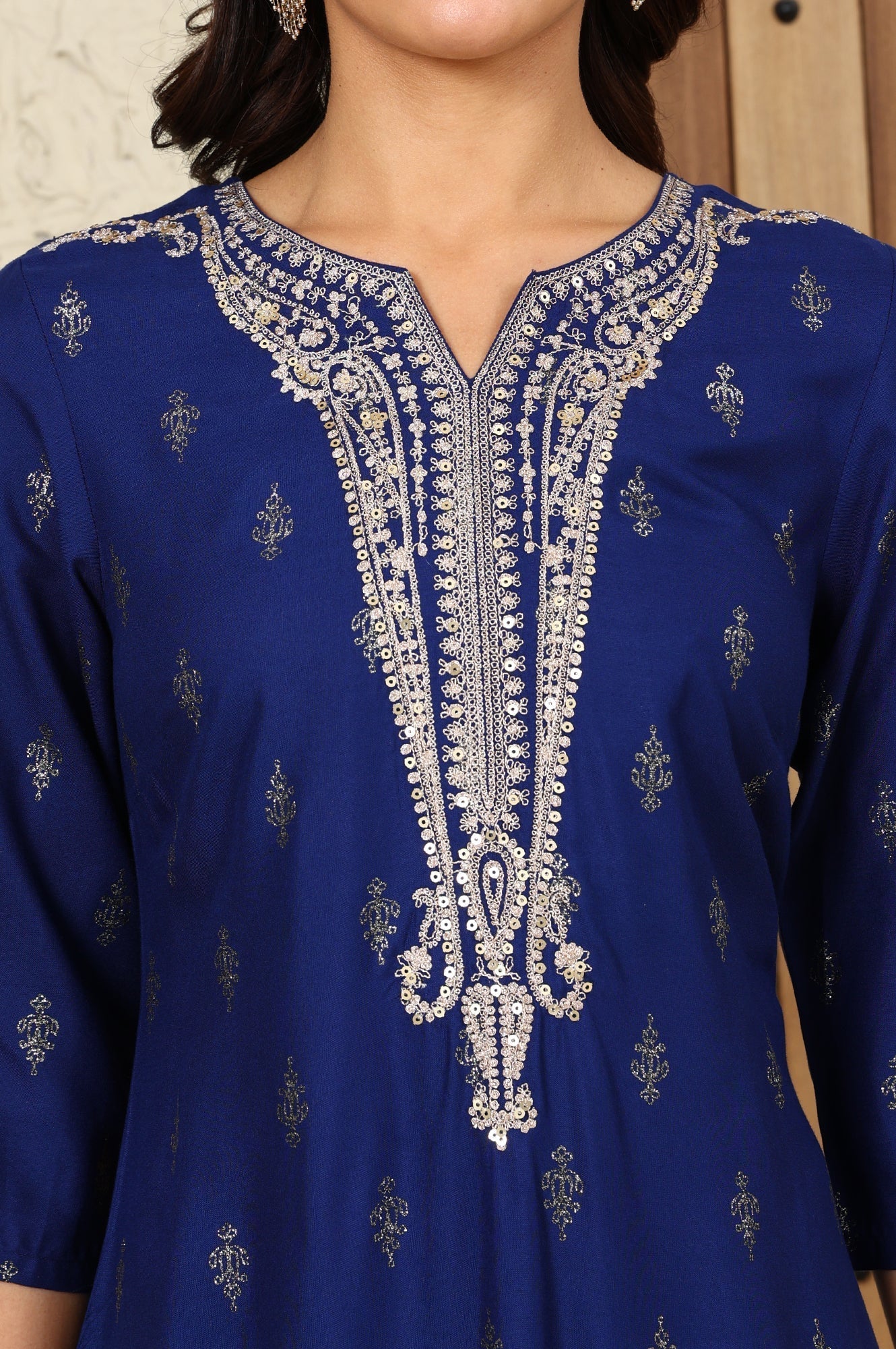 W for Woman Navy Blue Glitter Paisley Printed Straight Kurta With Dori Embroidery On Yoke