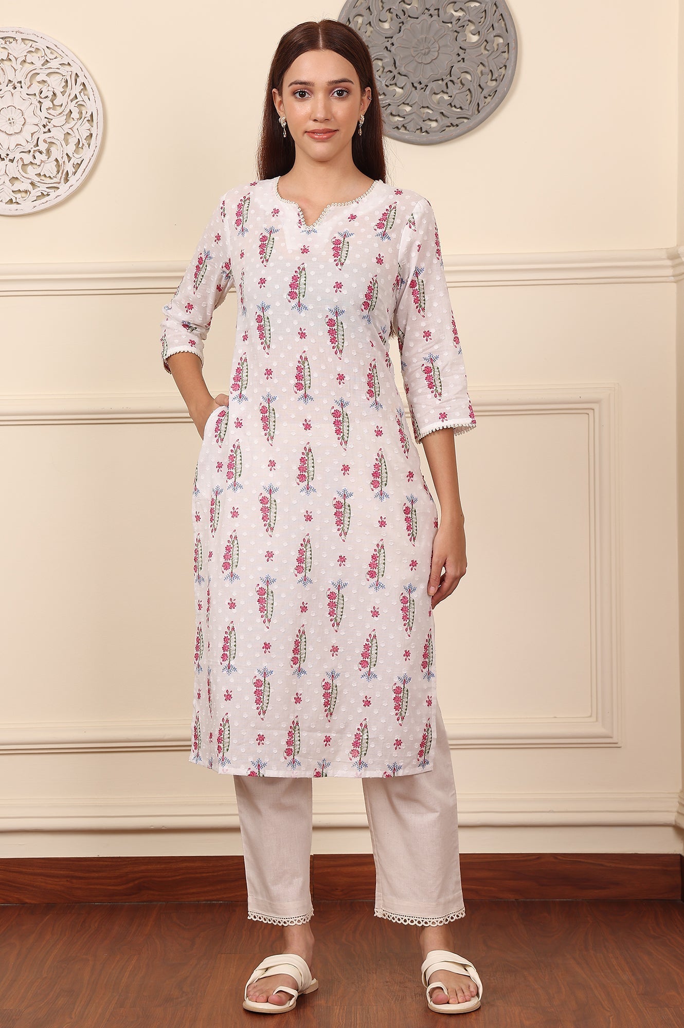 W for Woman White Floral & Leaf Printed Textured Pure Cotton Straight Kurta