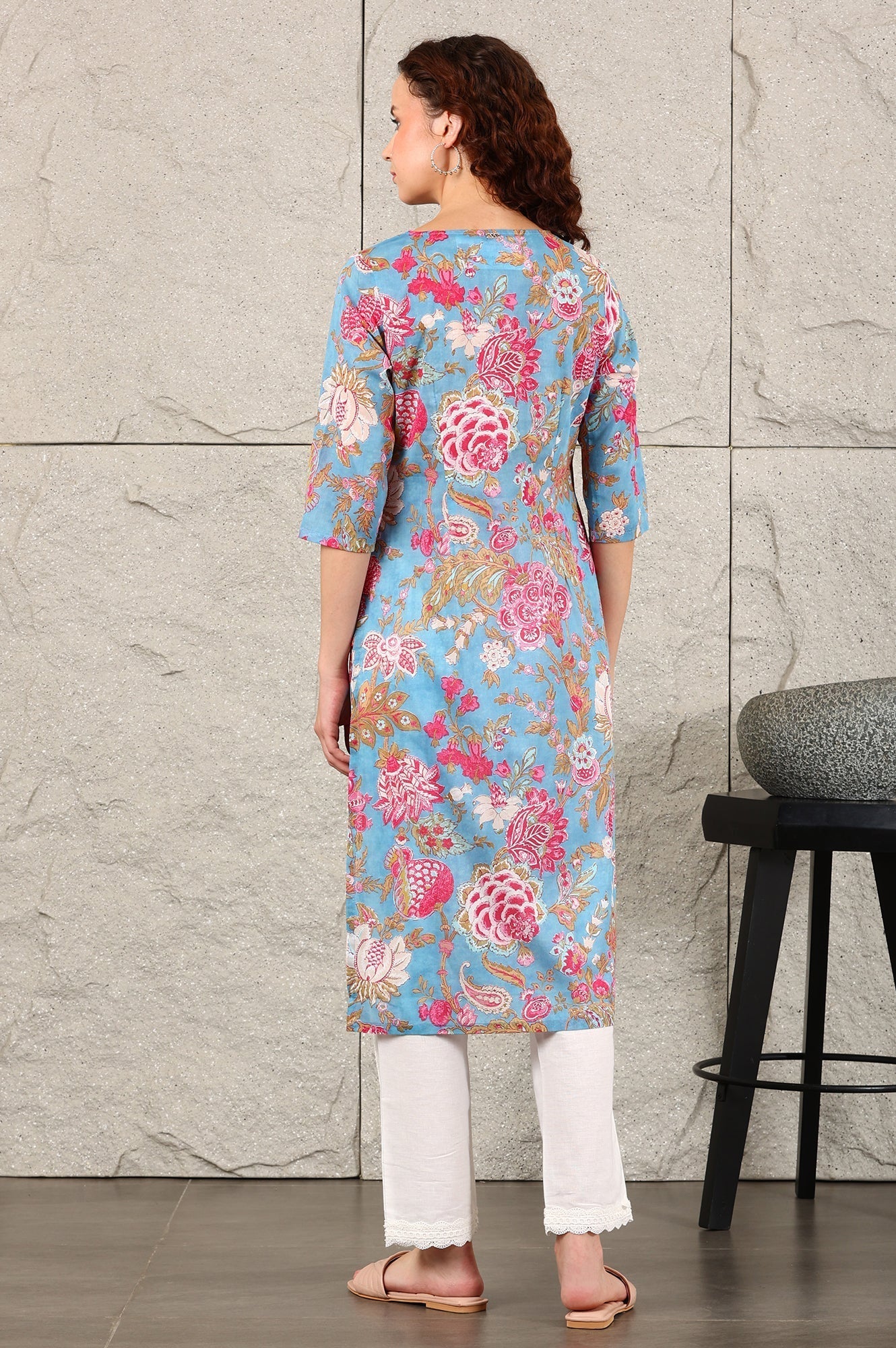 W for Woman Sky Blue Floral Printed Pure Cotton Straight Kurta