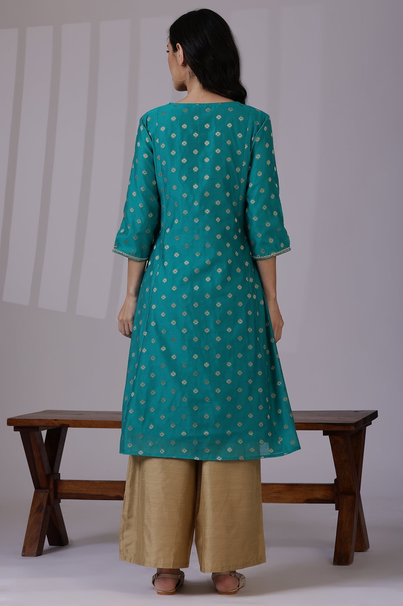 W for Woman Teal Green Yarn-Dyed Chanderi Straight Kurta with Embroidered Neck