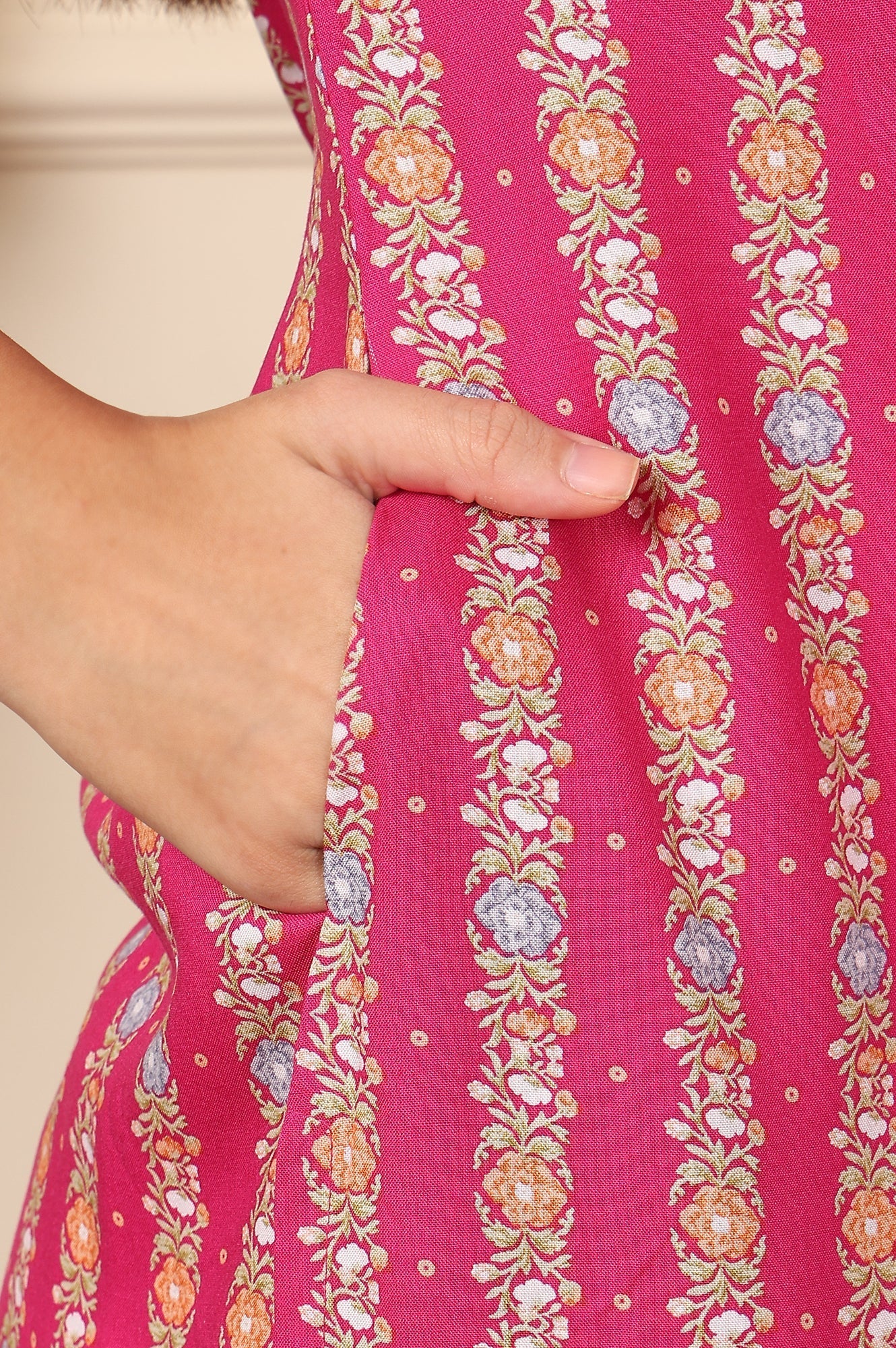 W for Woman Fuchsia Pink Floral Printed V-Neck Rayon Kurta
