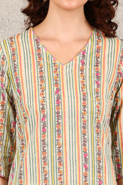 W for Woman Off White Floral Printed And Multi-Coloured Stripe Printed Cotton Blend Kurta