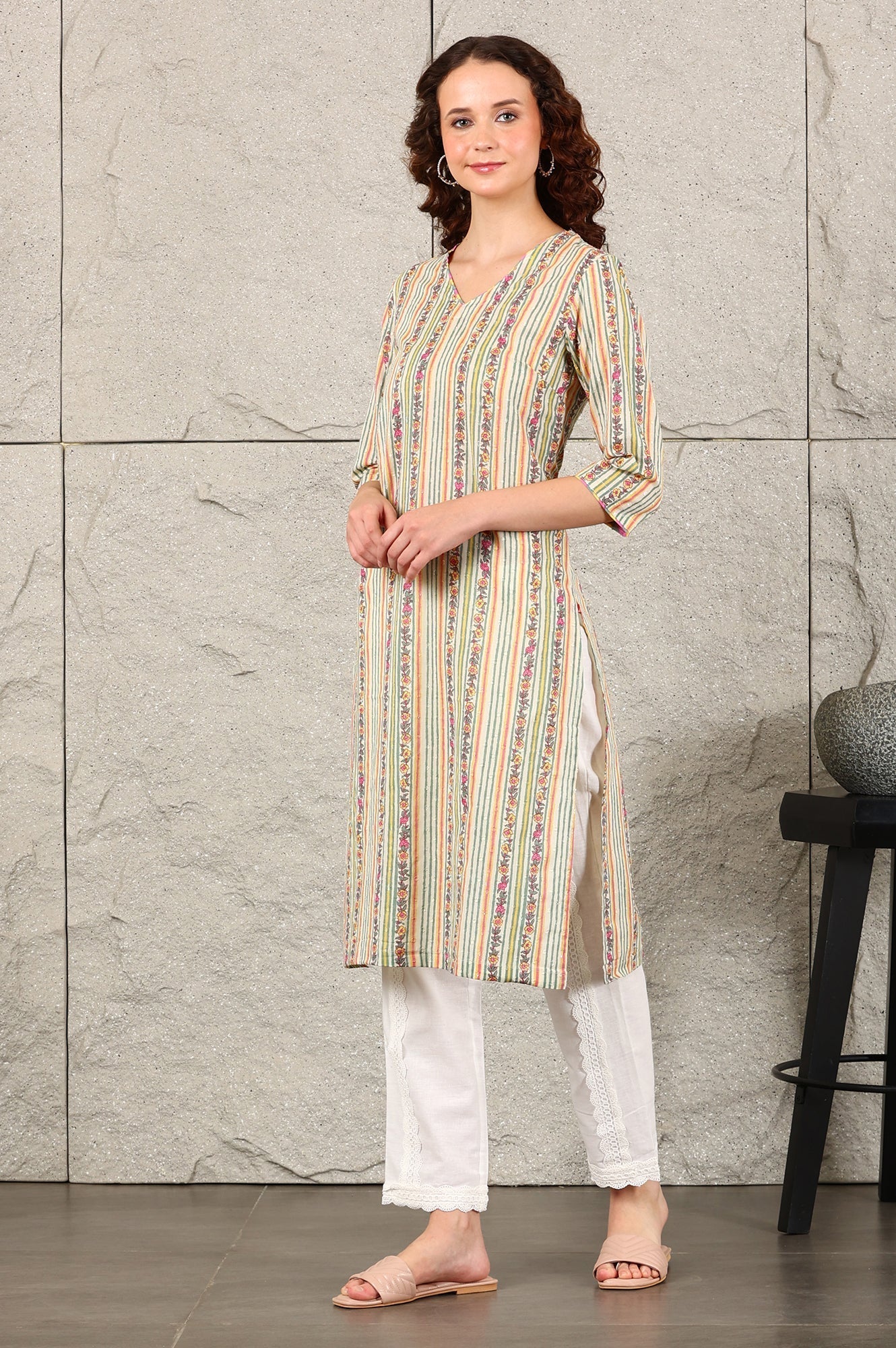 W for Woman Off White Floral Printed And Multi-Coloured Stripe Printed Cotton Blend Kurta