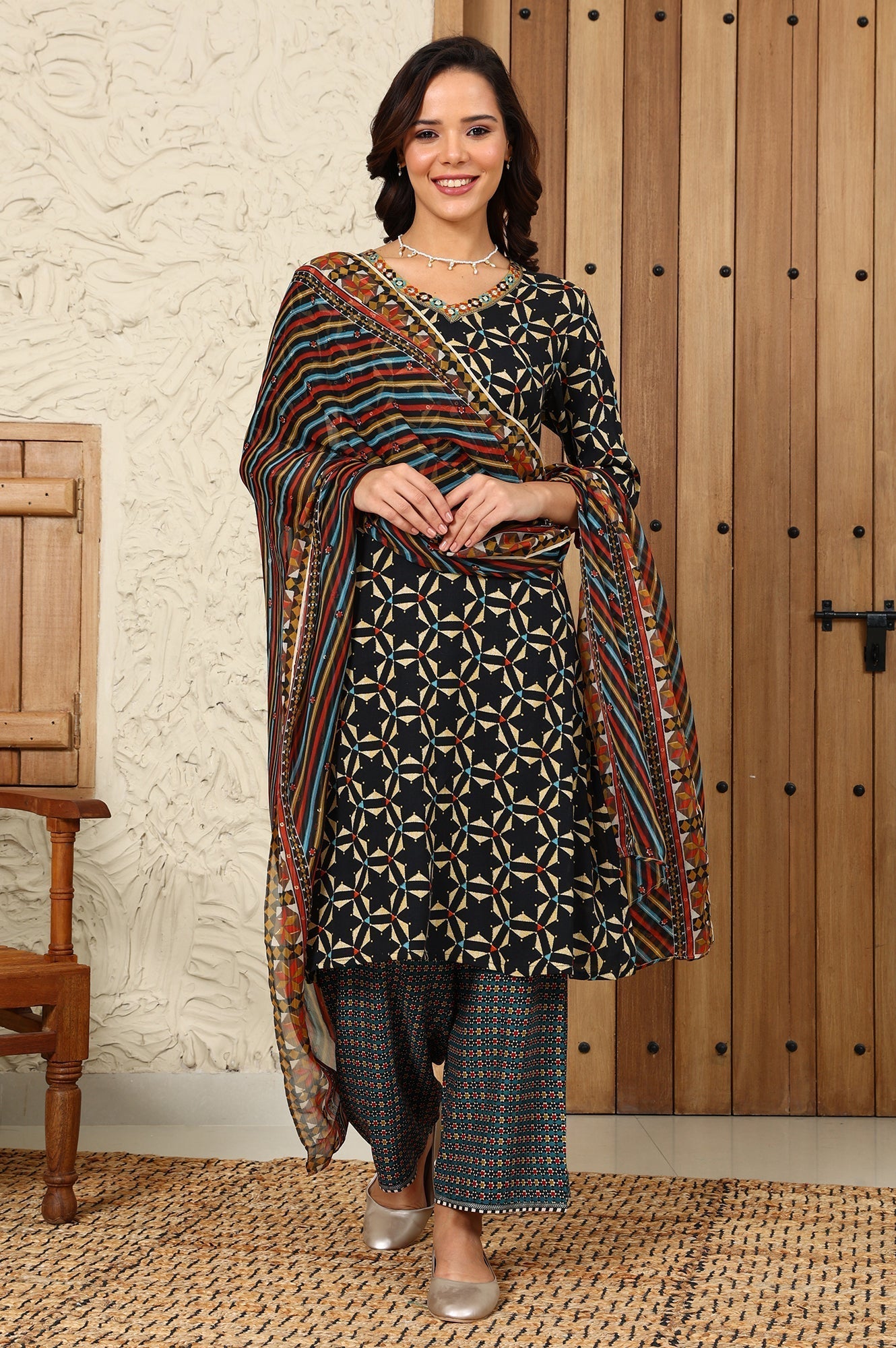 W for Woman Multi-Coloured Stripe Printed Chiffon Dupatta