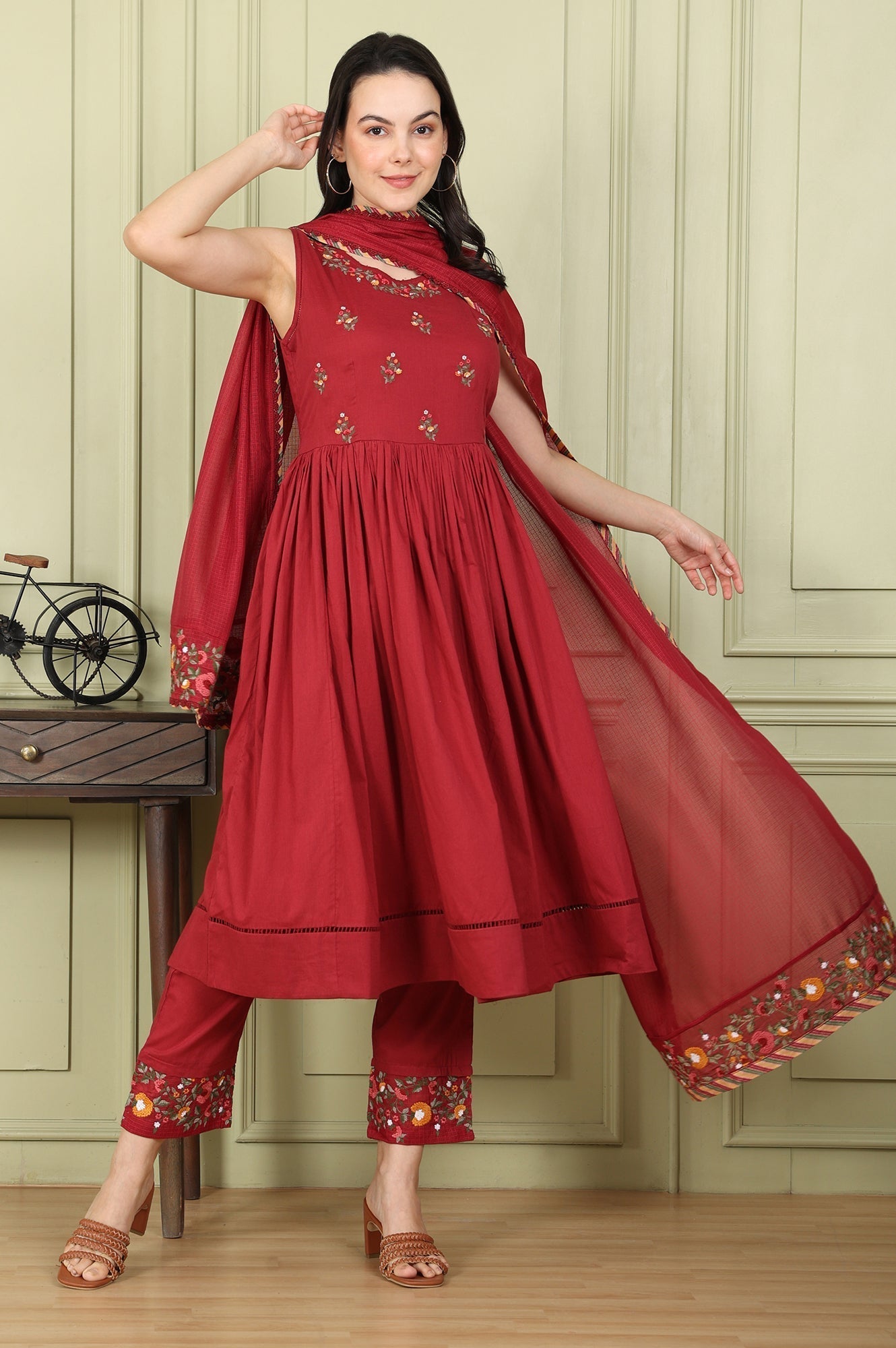 W for Woman Maroon Floral Thread Embroidered Pure Cotton Sleeveless Kurta, Pants and Dupatta Set