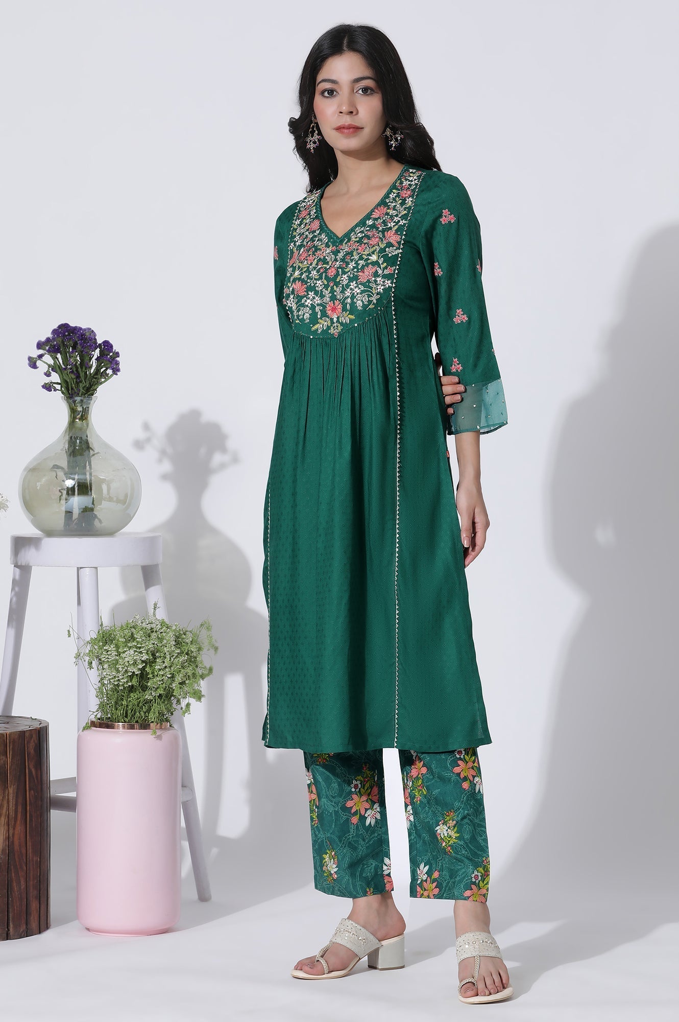W for Woman Emerald Green Panelled Embroidered Kurta, Pants And Printed Chanderi Dupatta
