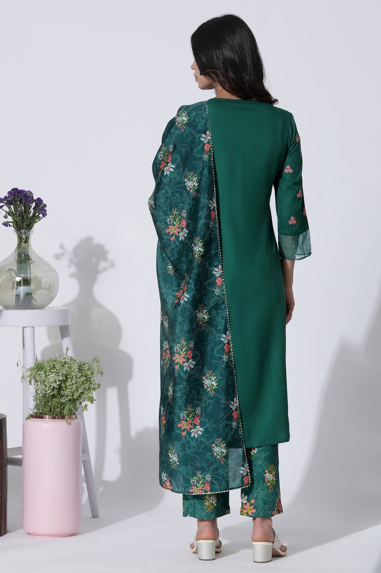 W for Woman Emerald Green Panelled Embroidered Kurta, Pants And Printed Chanderi Dupatta