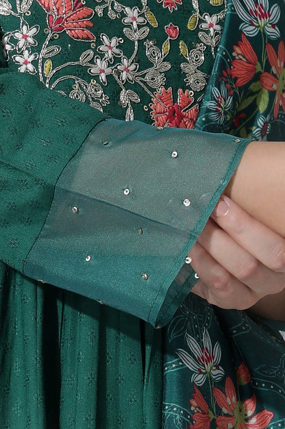 W for Woman Emerald Green Panelled Embroidered Kurta, Pants And Printed Chanderi Dupatta