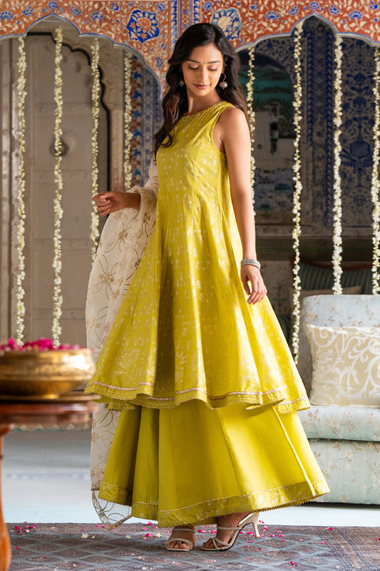 W for Woman Green Glitter Printed Embellished Sleeveless Flared Kurta, Culottes And Embroidered Dupatta Set