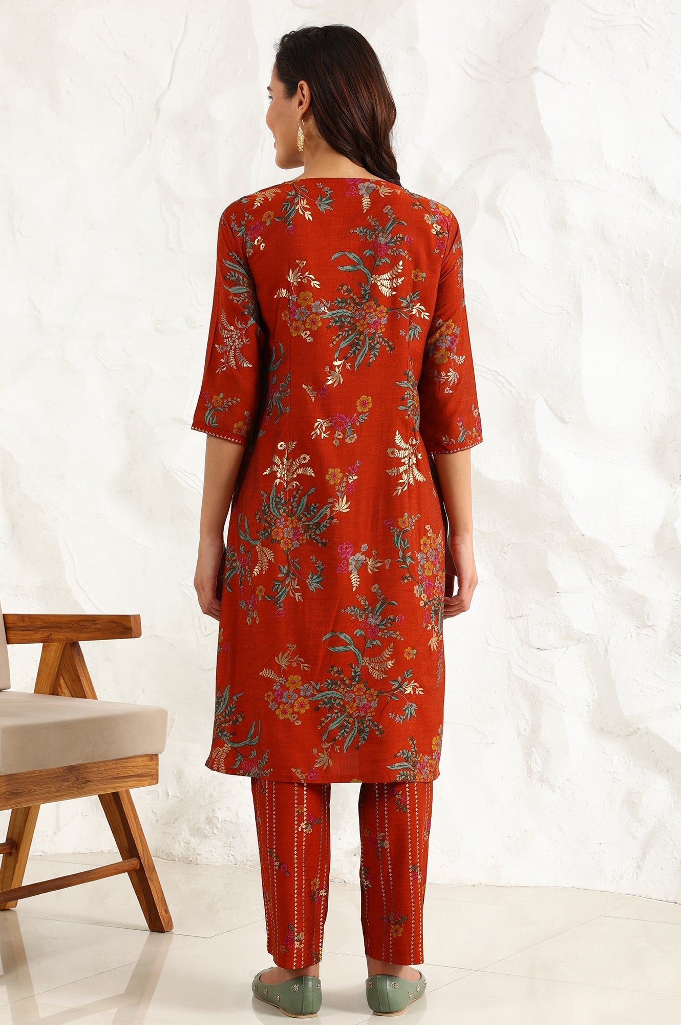 W for Woman Equestrian Red Foil Floral Printed Vicuna Crepe Straight Kurta And Pants Set