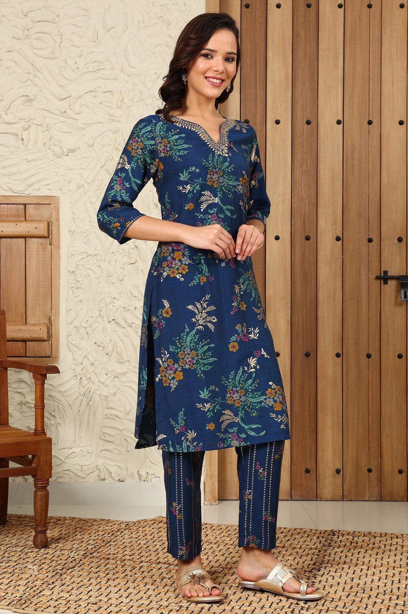 W for Woman Royal Blue Foil Floral Printed Vicuna Crepe Straight Kurta And Pants Set