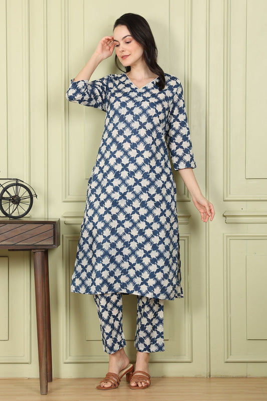 W for Woman Blue Floral Printed Cotton Blend Straight Kurta And Pants Co-Ord Set