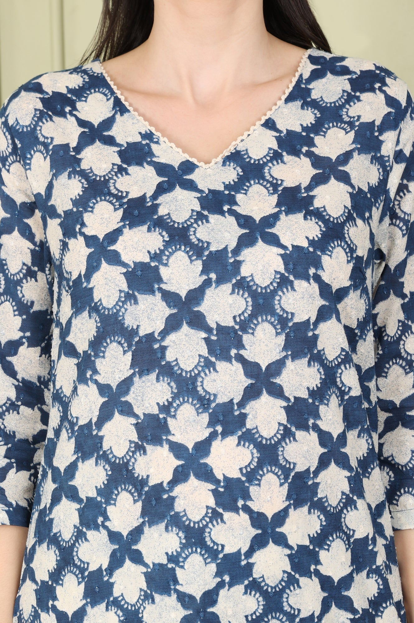 W for Woman Blue Floral Printed Cotton Blend Straight Kurta And Pants Co-Ord Set