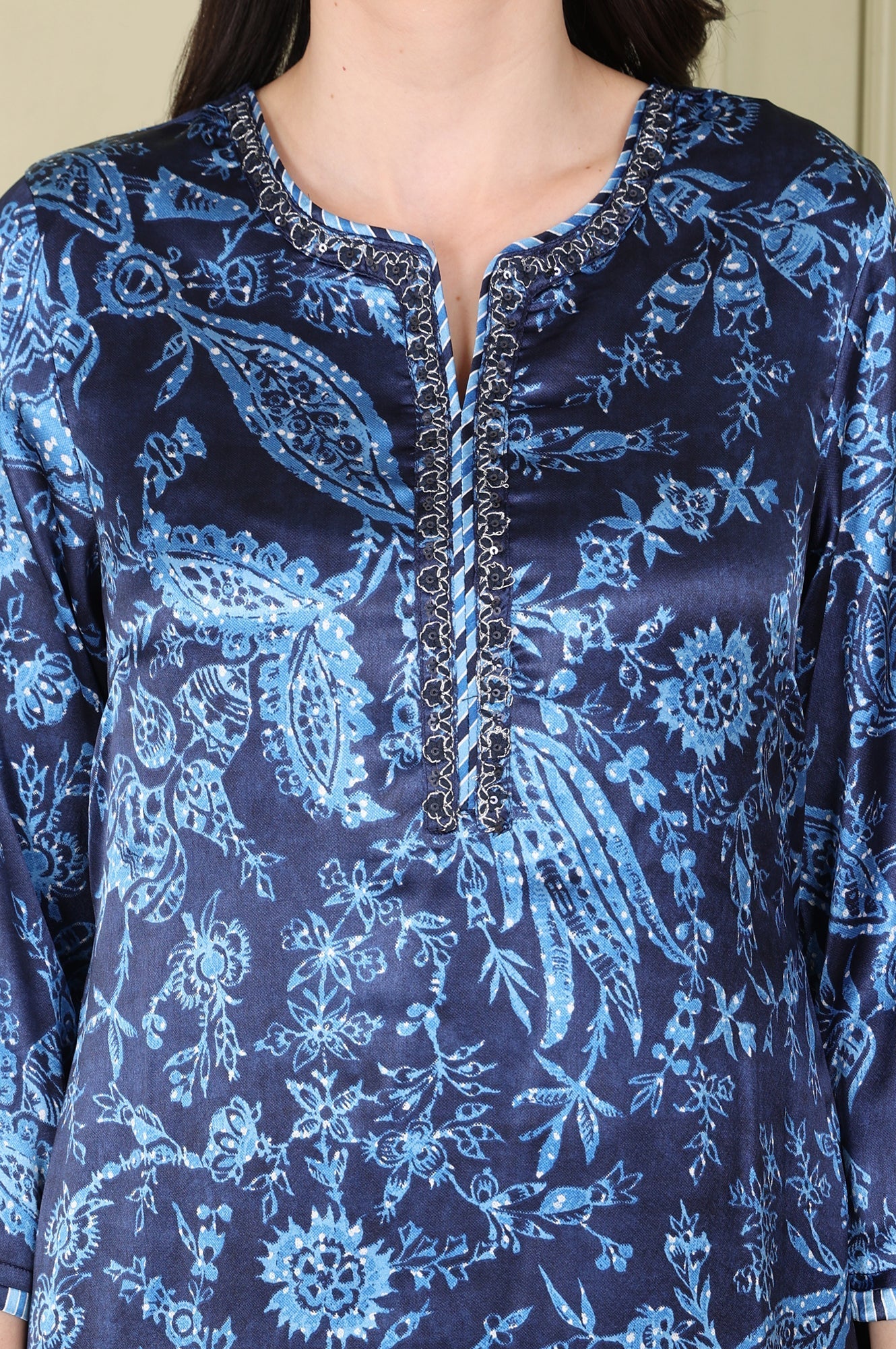 W for Woman Blue Floral Printed With Thread Work Japenese Satin Kurta And Pants Set
