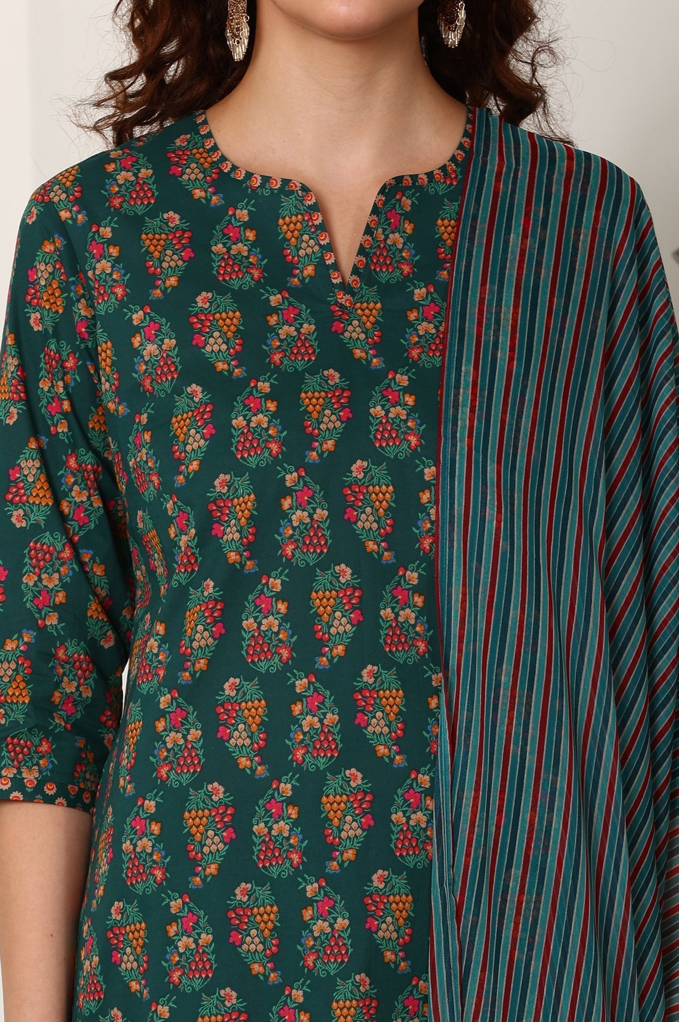 W for Woman Bottle Green Floral Printed Pure Cotton Kurta, Pants And Dupatta Set