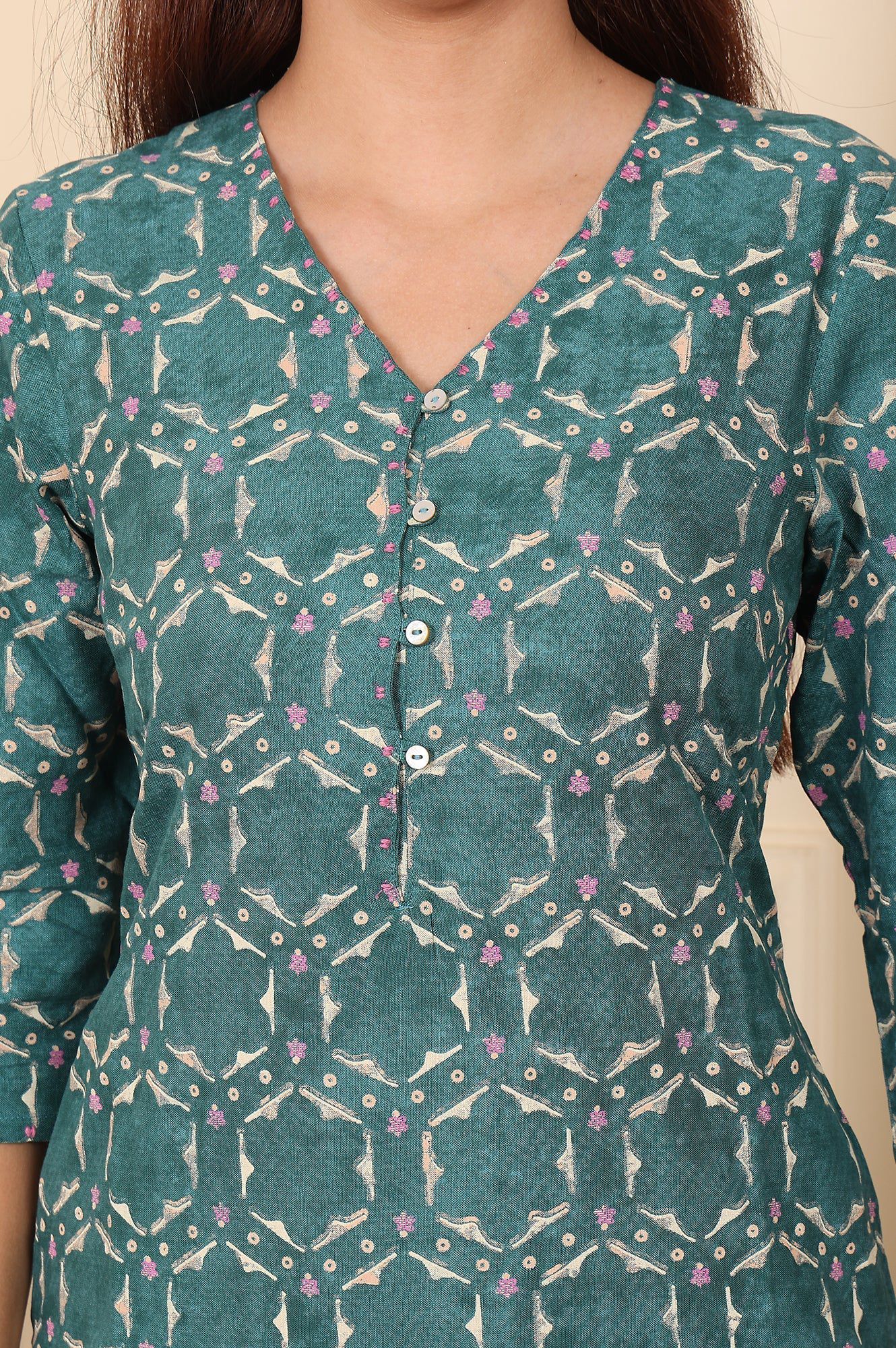 W for Woman Forest Green Geometric Printed Rayon Straight Kurta And Pants Co-Ord Set