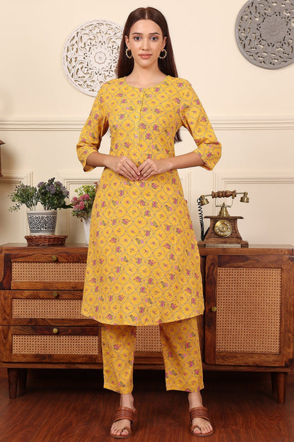 W for Woman Yellow Floral Printed Pure Cotton Kurta And Pants Co-Ord Set