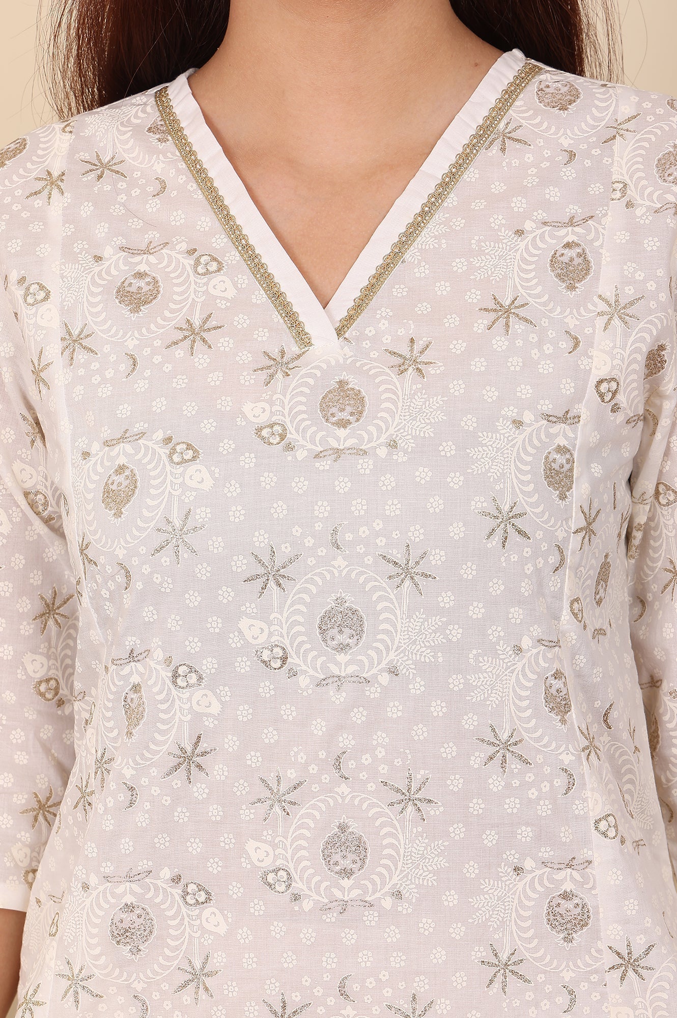W for Woman White Floral Printed Embroidered A-Line Pure Cotton Kurta And Pants Co-Ord Set