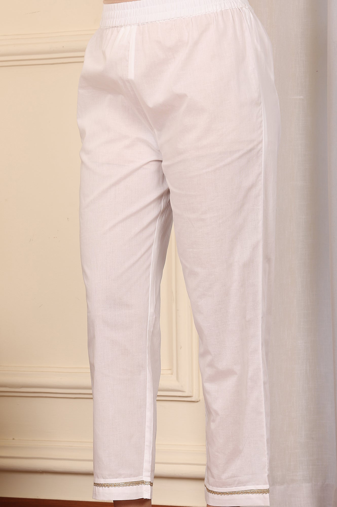 W for Woman White Floral Printed Embroidered A-Line Pure Cotton Kurta And Pants Co-Ord Set