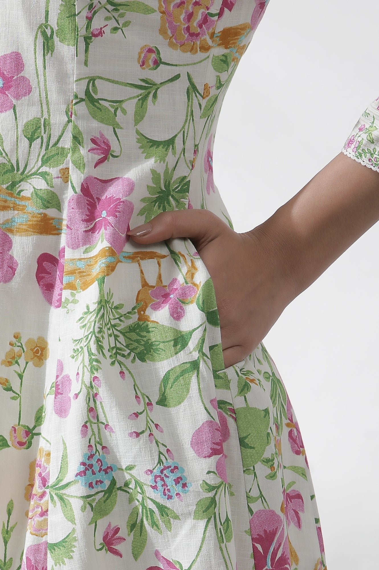 W for Woman Off-White Floral Printed Flared Kurta
