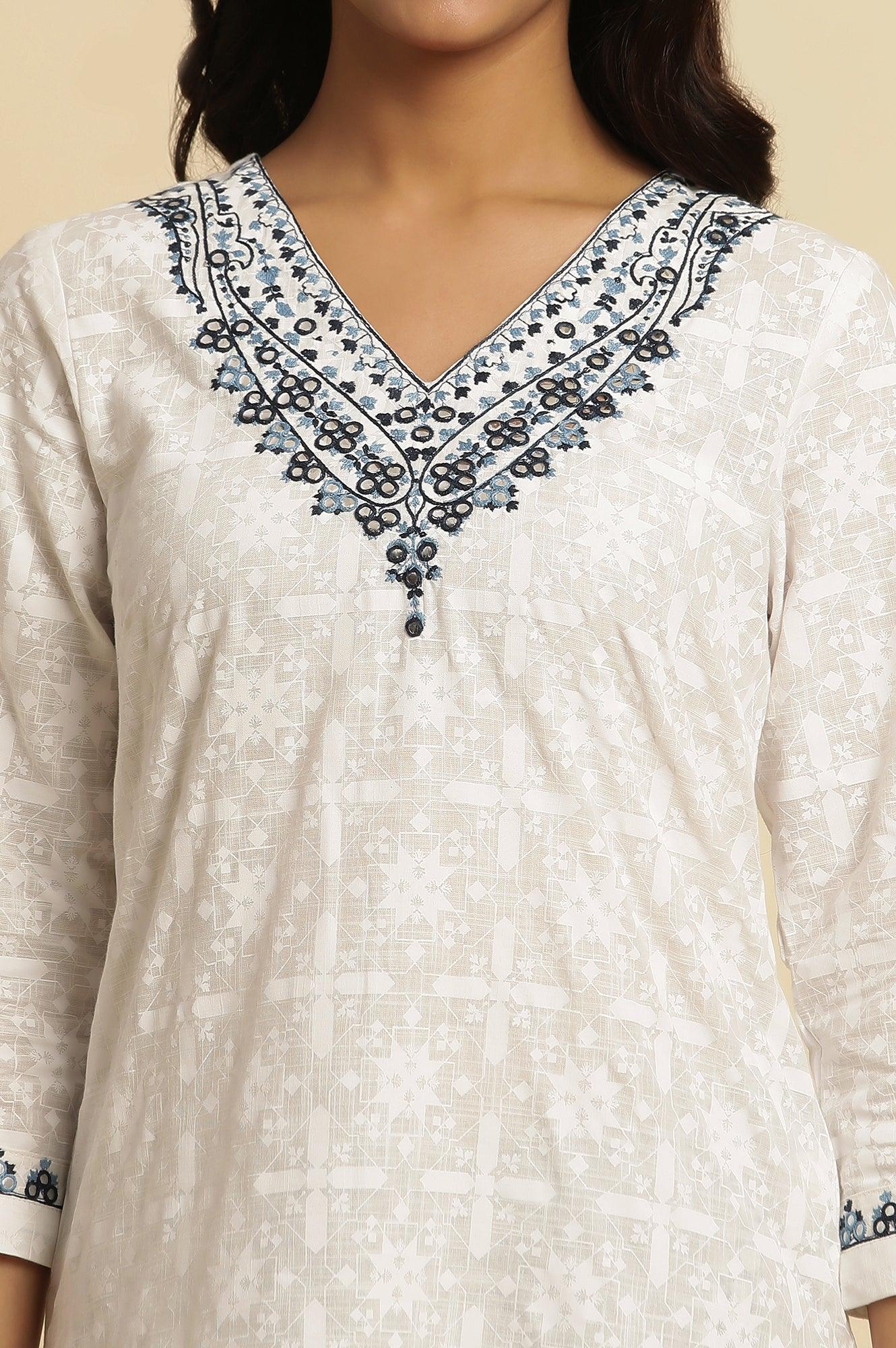 W for Woman White Cotton Kurta With Embroidered Neck