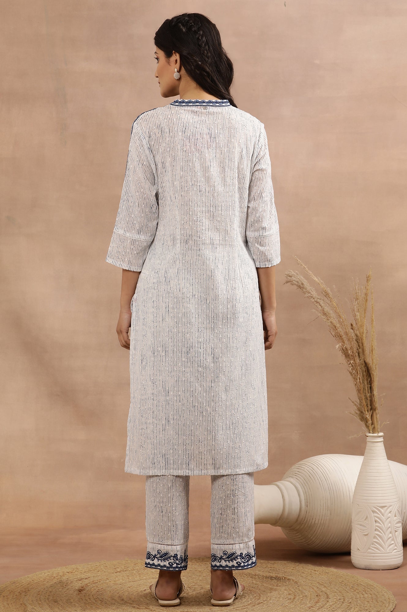 W for Woman White Cotton Stripe Printed Kurta With Thread Embroidery