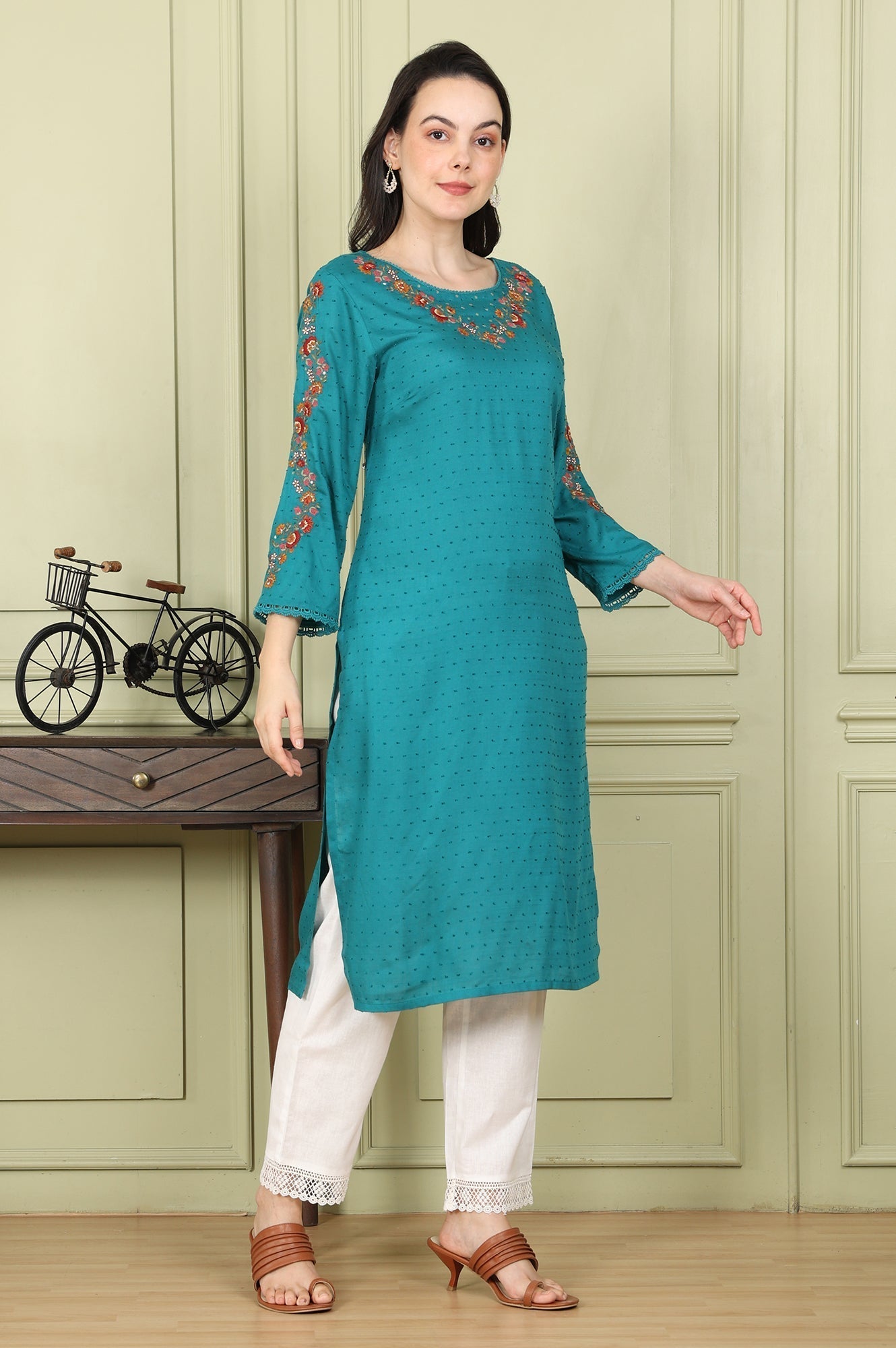 W for Woman Teal Thread Embroidered Neck Textured Dobby Straight Kurta