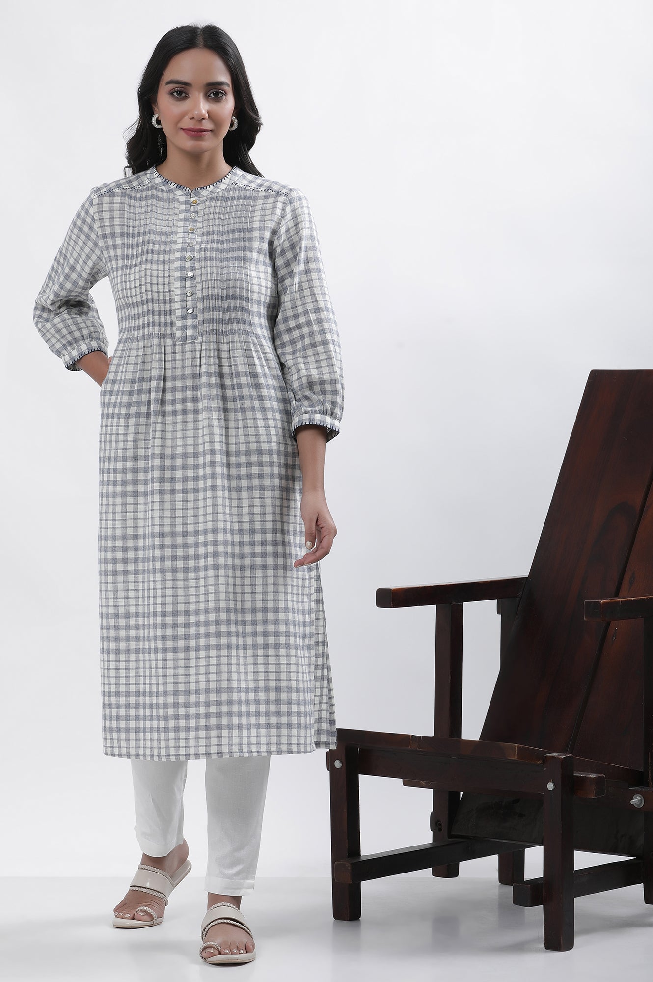 W for Woman White And Blue Checker Cotton Blend Kurta