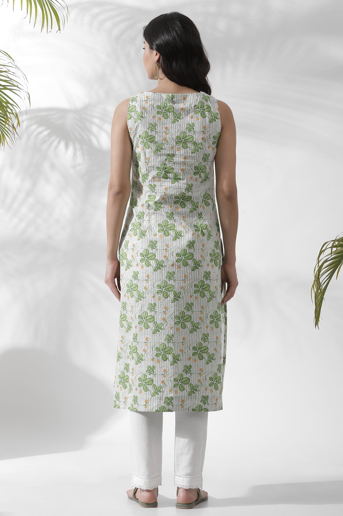 W for Woman White Floral Printed Sleeveless Cotton Kurta