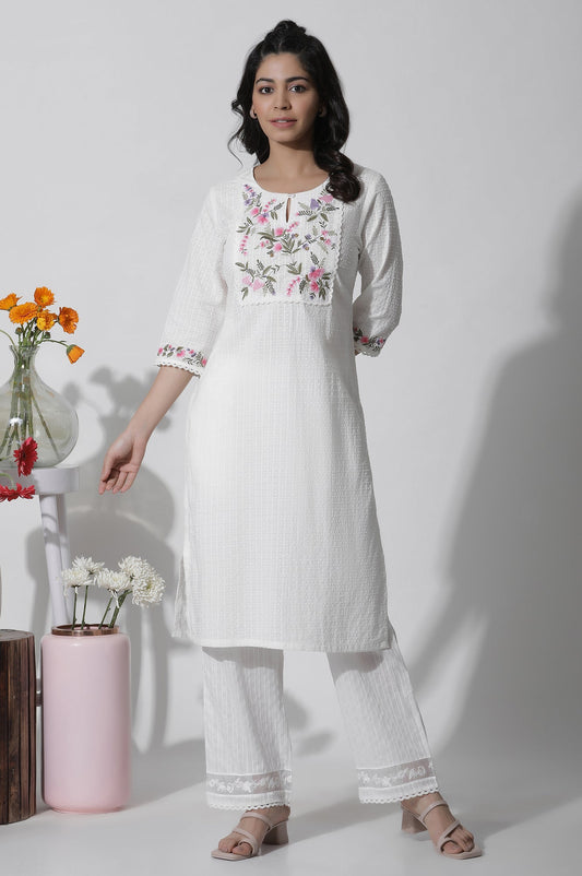 W for Woman White Textured Cotton Embroidered Kurta