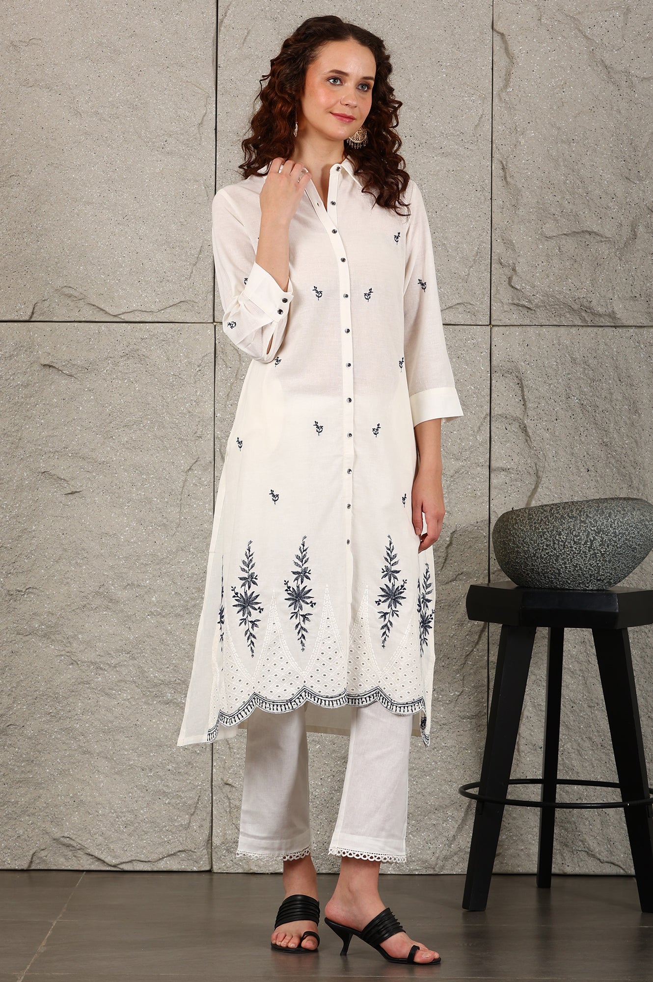 W for Woman White Thread Embroidered Shirt Collar Cotton Blend Kurta